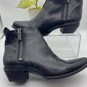 FRYE Sacha Moto Shortie Black Leather Ankle Boots Women's 9.5 Dble Side Zippers